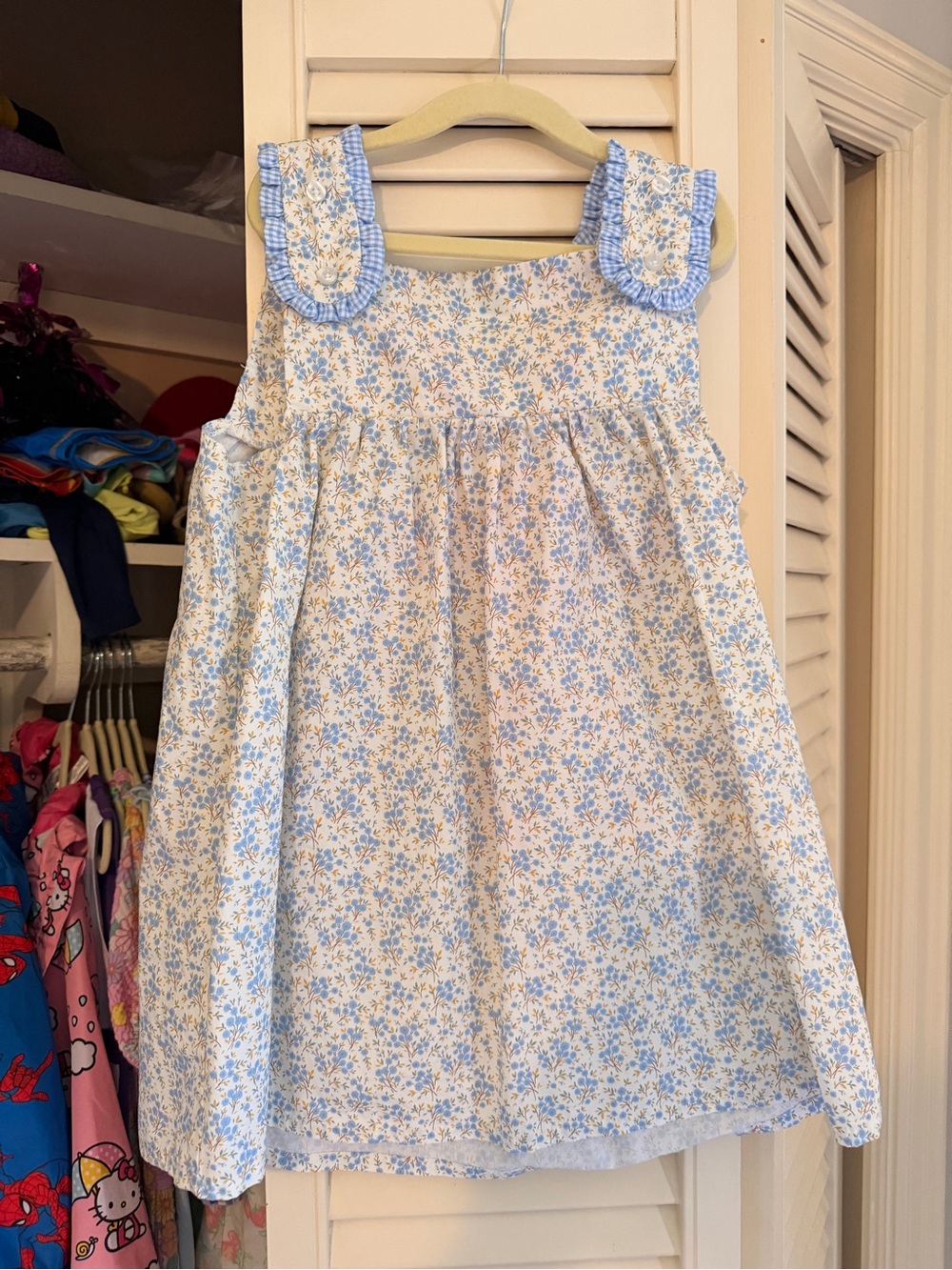 Girls Stitchy Fish Blue Floral Sleeveless Dress with Ruffled Straps EUC